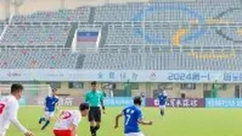 中国女队包揽越野滑雪5公里自由技术项目女子组前三名